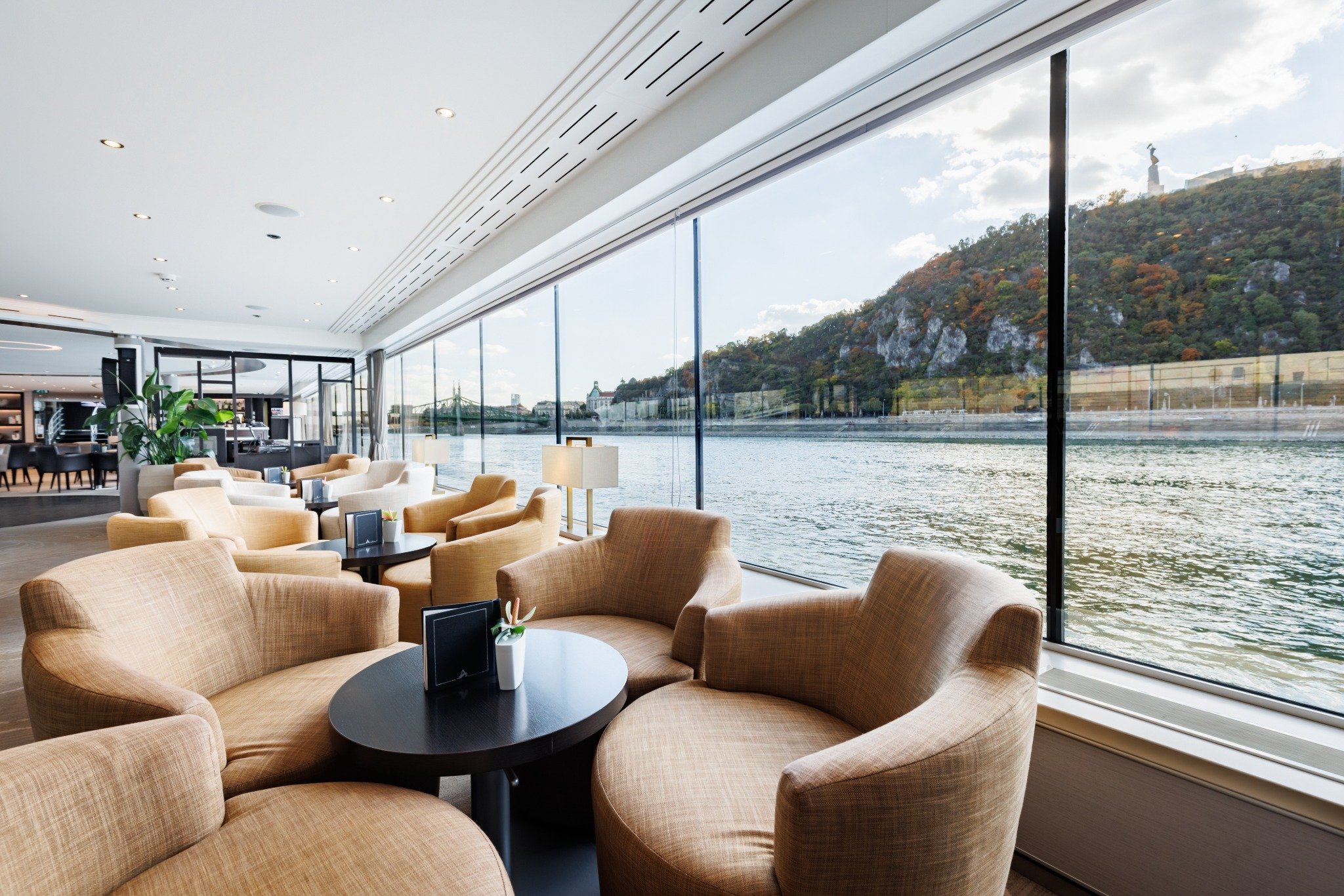 Panorama Lounge